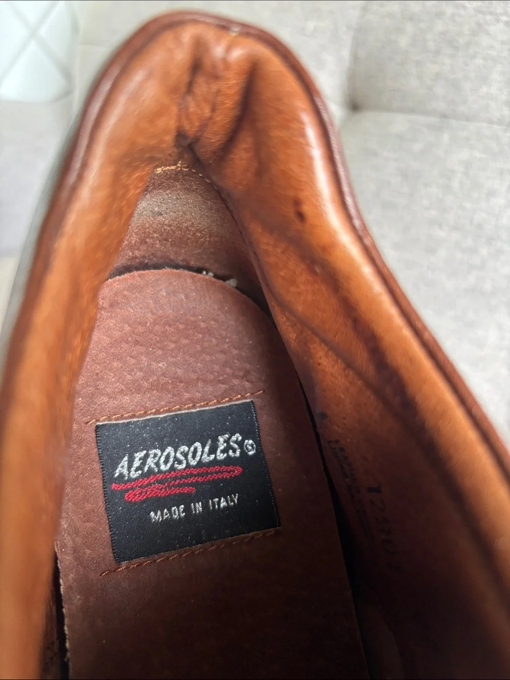 AEROSOLES Men's Brown Leather Chukka Boots. Made in Italy. New w/o Tags